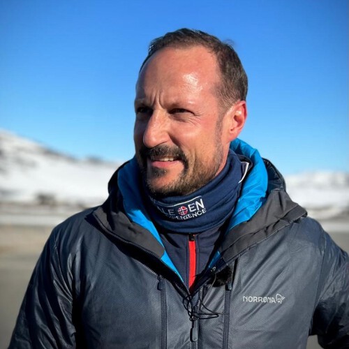Crown Prince crosses the Greenland ice sheet